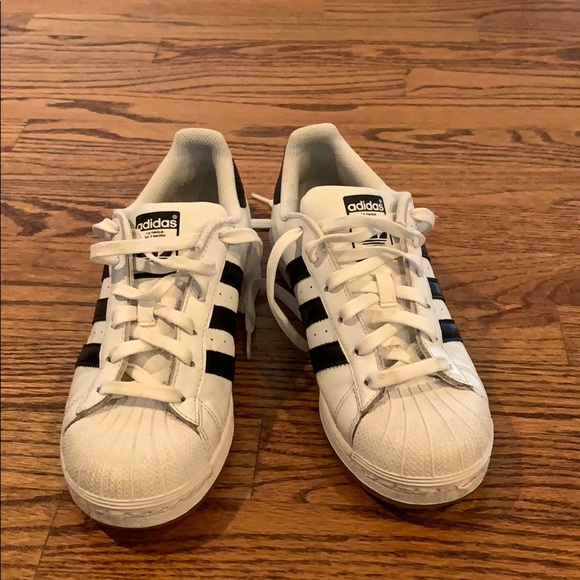 adidas Shoes - Women’s Adidas Superstars